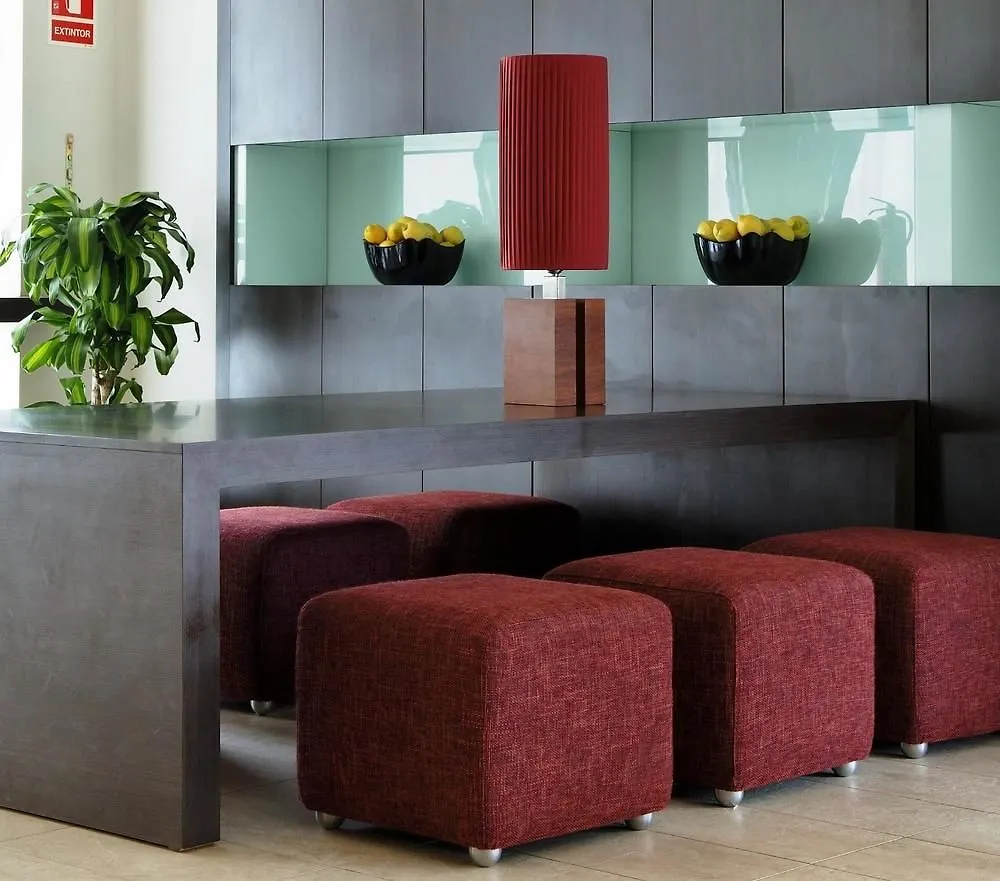 Hotel Cesar Augustus Камбрильс